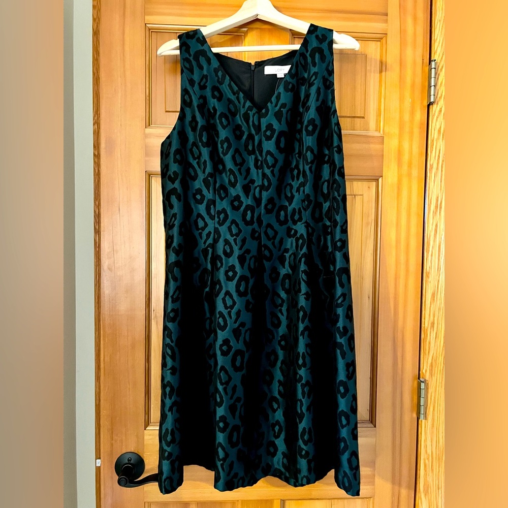 NWT, LOFT fit and flare dress size 14. Emerald green cheetah pattern.